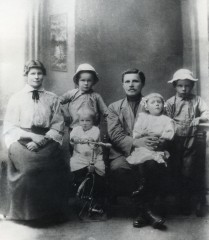 3-semya-tvardovskih-mariy