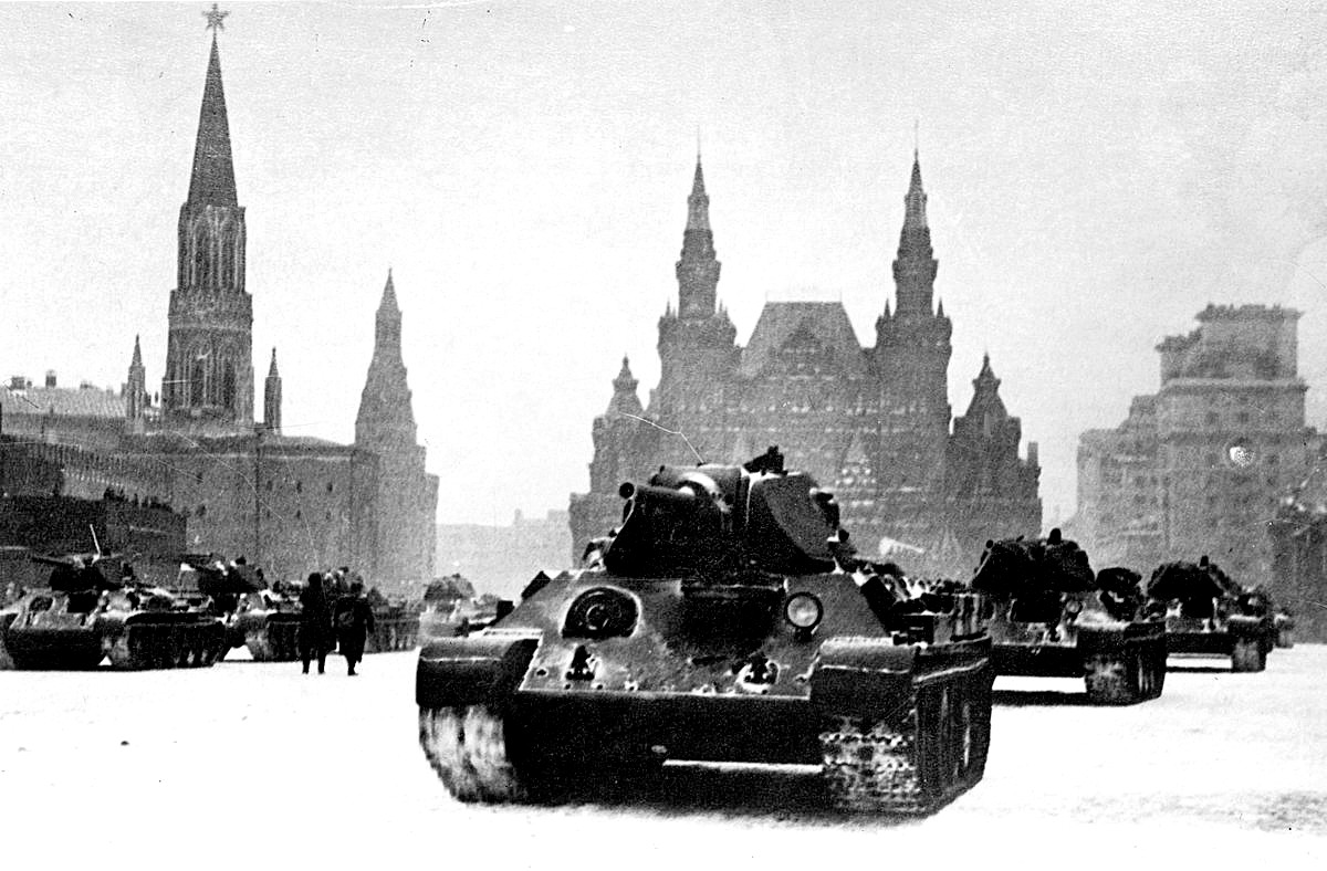 Красная площадь в 1941 году
